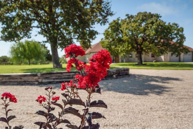 6721 FM 1810, Chico, TX 76431