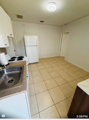 10480 SW 181st Terrace, Miami, FL 33157