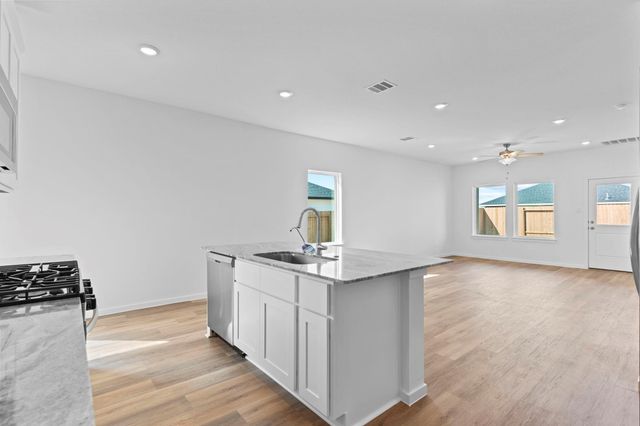 1032 River Coral, Alvin, TX 77511