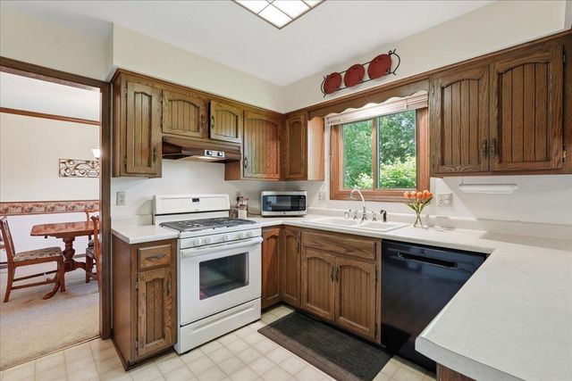 3614 Rolling Hill Drive, Middleton, WI 53562