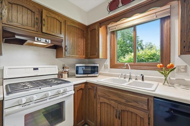 3614 Rolling Hill Drive, Middleton, WI 53562