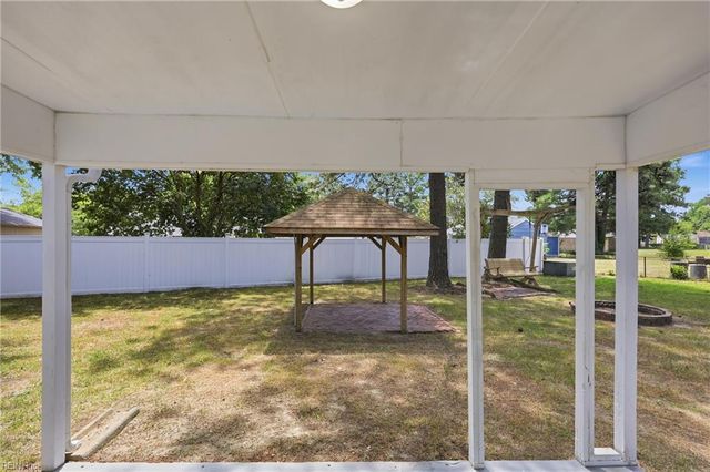 3404 Opoho CT, Chesapeake, VA 23321