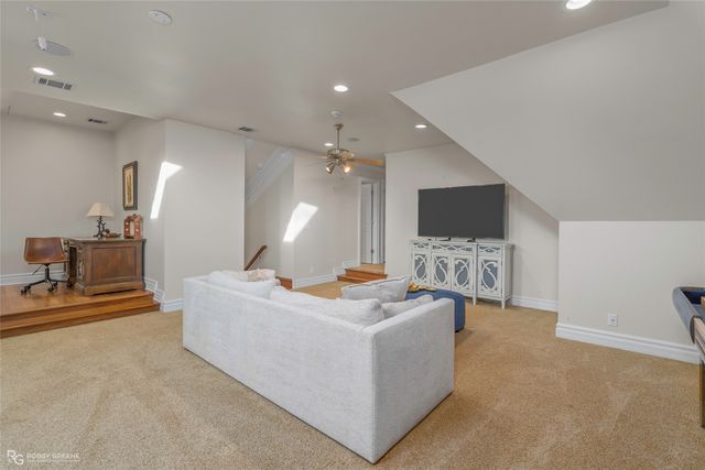 200 Evangeline Walk, Bossier City, LA 71111