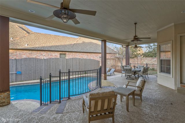 200 Evangeline Walk, Bossier City, LA 71111