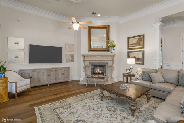 200 Evangeline Walk, Bossier City, LA 71111