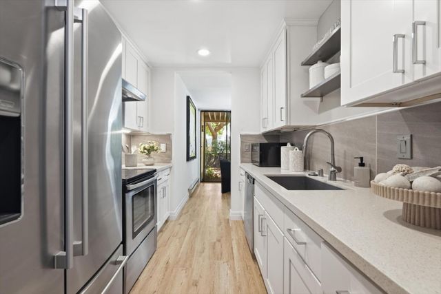 1963 Rock Street 27, Mountain View, CA 94043
