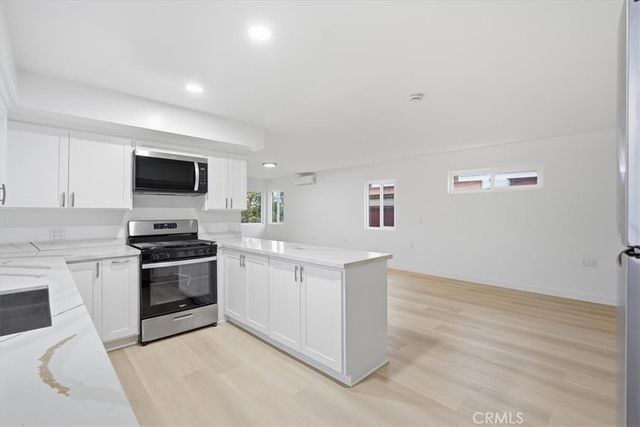 2470 Webster, Long Beach, CA 90810