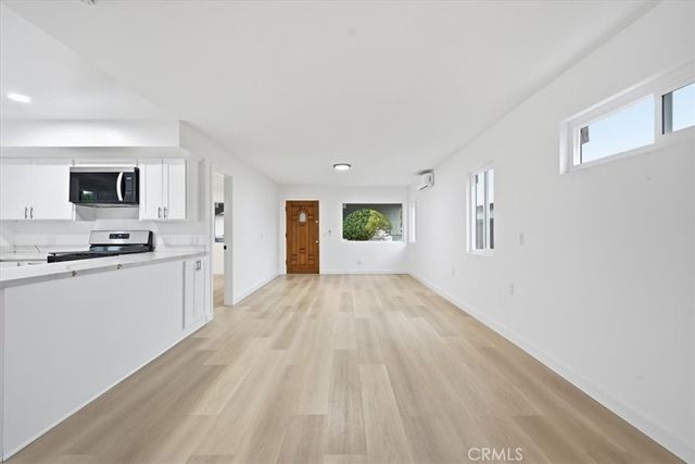 2470 Webster, Long Beach, CA 90810
