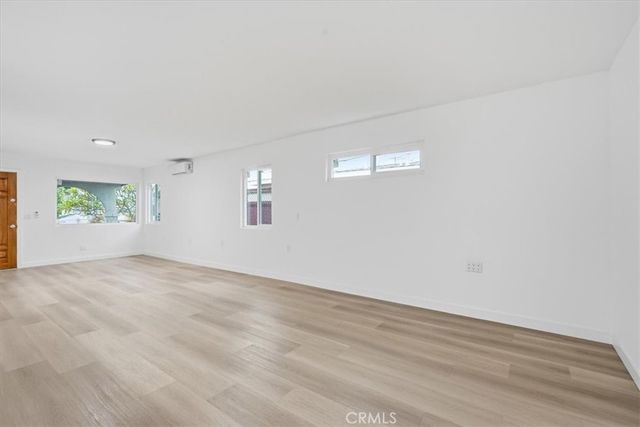 2470 Webster, Long Beach, CA 90810