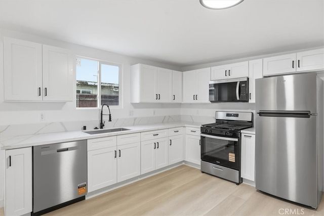 2470 Webster, Long Beach, CA 90810