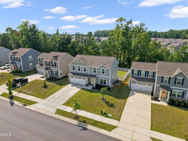 312 Golden Plum Lane, Zebulon, NC 27597