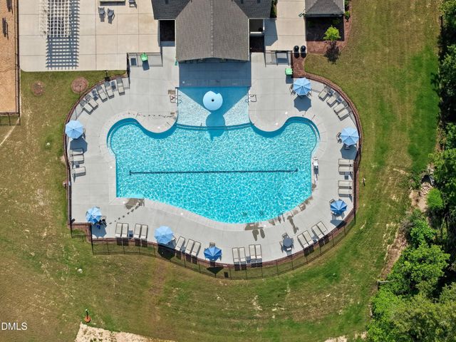 312 Golden Plum Lane, Zebulon, NC 27597