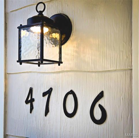 4706 Tesson Street, St Louis, MO 63116