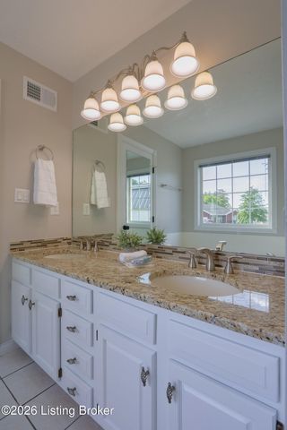 110 Jade Dr, Shepherdsville, KY 40165