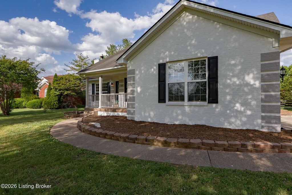 110 Jade Dr, Shepherdsville, KY 40165