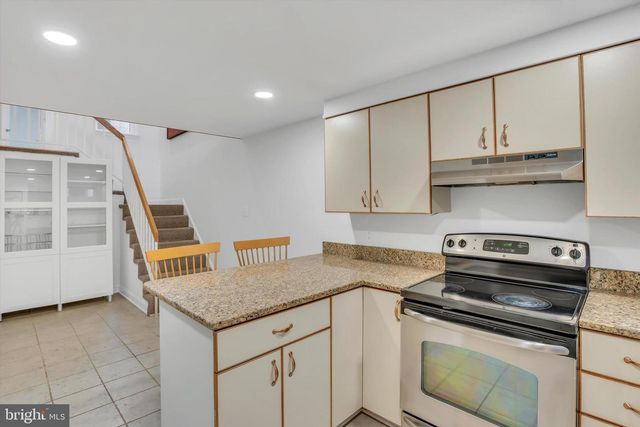 805 S CHARLES ST S, Baltimore, MD 21230