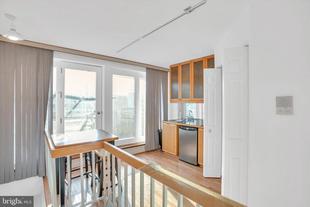 805 S CHARLES ST S, Baltimore, MD 21230