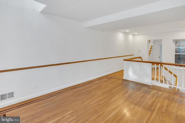 805 S CHARLES ST S, Baltimore, MD 21230