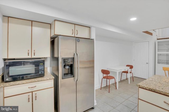 805 S CHARLES ST S, Baltimore, MD 21230