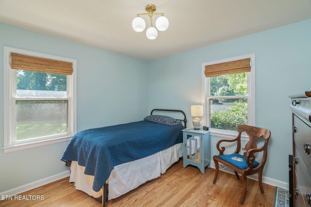 304 Bona Rd, Knoxville, TN 37914