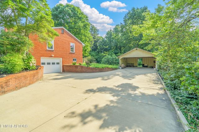304 Bona Rd, Knoxville, TN 37914
