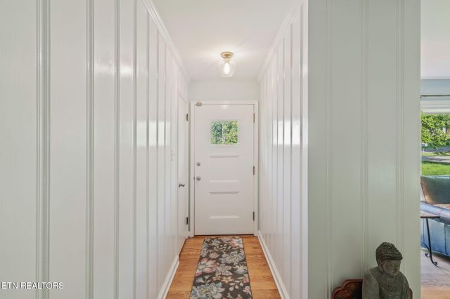 304 Bona Rd, Knoxville, TN 37914