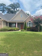 52 Cottage Walk NW, Cartersville, GA 30121