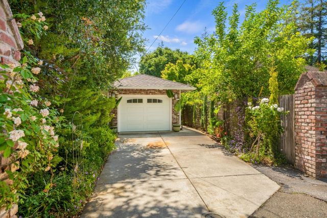 932 Lundy Lane, Los Altos, CA 94024