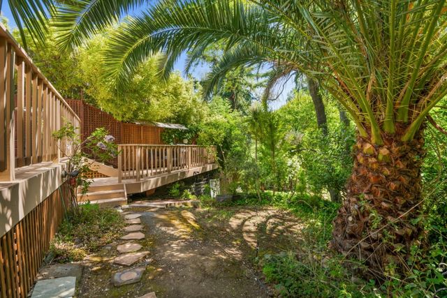 932 Lundy Lane, Los Altos, CA 94024
