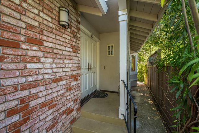 932 Lundy Lane, Los Altos, CA 94024