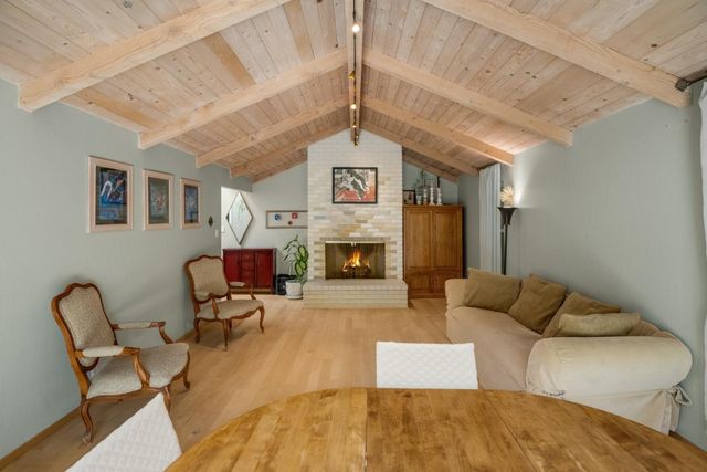 932 Lundy Lane, Los Altos, CA 94024