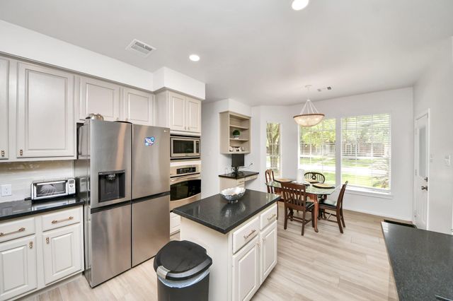 7130 Glenwood Drive, Sugar Land, TX 77479