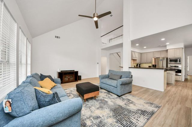 7130 Glenwood Drive, Sugar Land, TX 77479