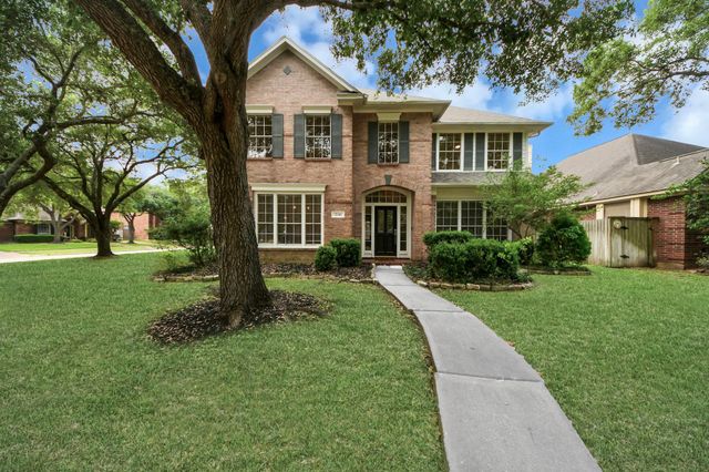 7130 Glenwood Drive, Sugar Land, TX 77479