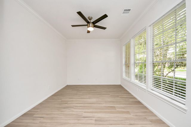 7130 Glenwood Drive, Sugar Land, TX 77479