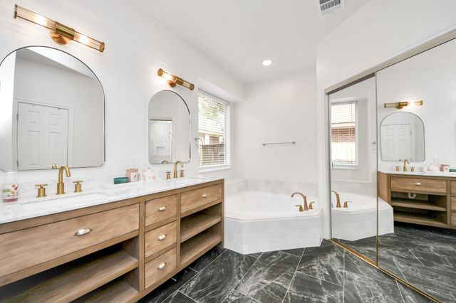 7130 Glenwood Drive, Sugar Land, TX 77479