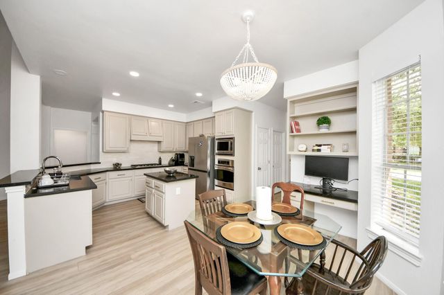 7130 Glenwood Drive, Sugar Land, TX 77479