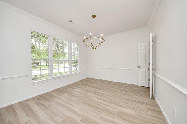 7130 Glenwood Drive, Sugar Land, TX 77479