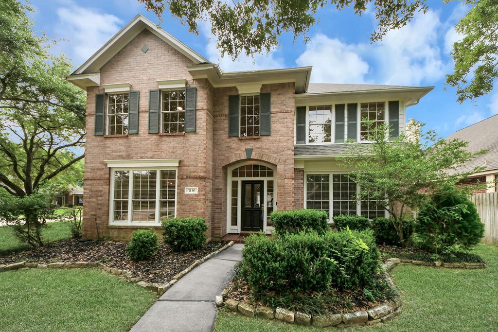 7130 Glenwood Drive, Sugar Land, TX 77479