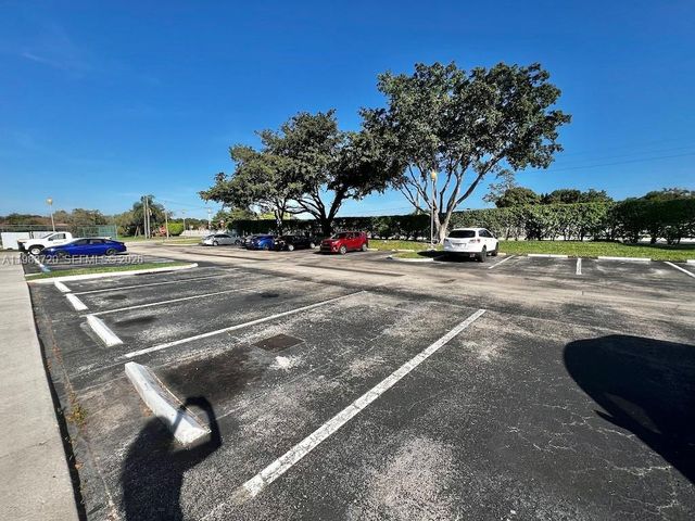 9743 W Mcnab Rd 209, Tamarac, FL 33321