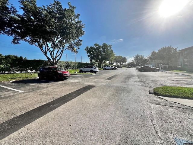 9743 W Mcnab Rd 209, Tamarac, FL 33321