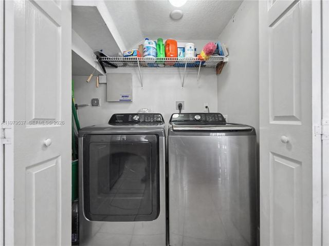 3070 SE 17th Ave, Homestead, FL 33035