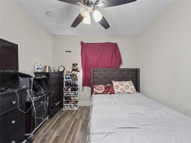 3070 SE 17th Ave, Homestead, FL 33035