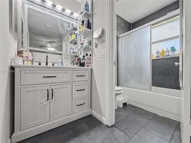 3070 SE 17th Ave, Homestead, FL 33035