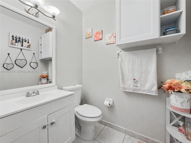 3070 SE 17th Ave, Homestead, FL 33035