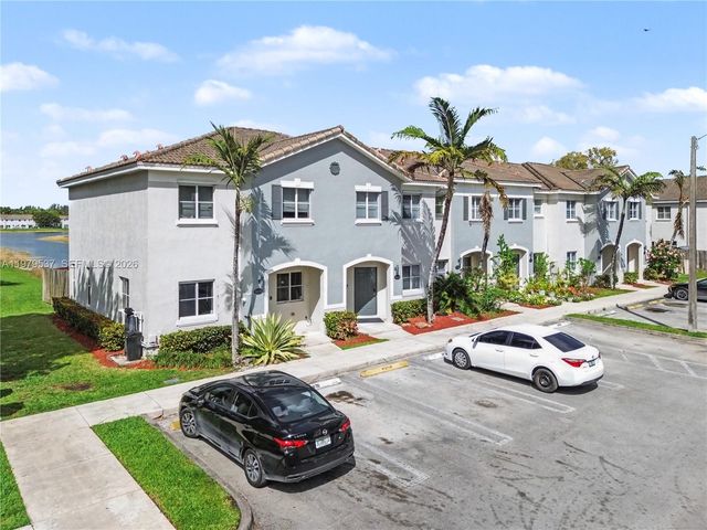 3070 SE 17th Ave, Homestead, FL 33035