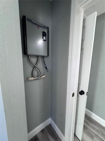 1121 EDITH AVENUE, Lakeland, FL 33805