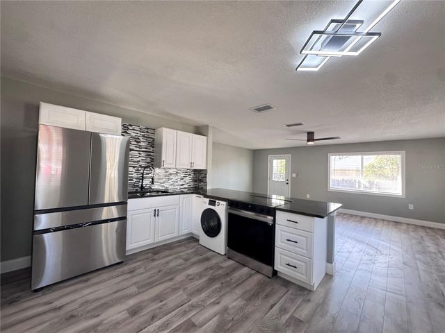 1121 EDITH AVENUE, Lakeland, FL 33805