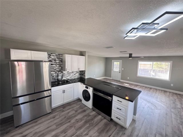 1121 EDITH AVENUE, Lakeland, FL 33805