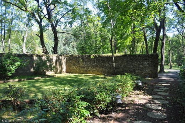 20 Dryden Rd, Bernardsville Boro, NJ 07924